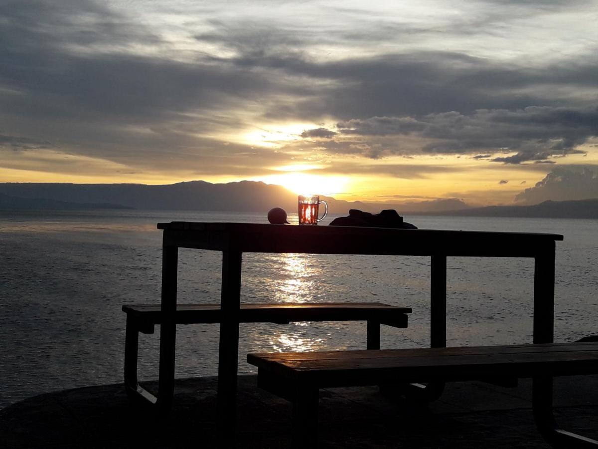 Pondok Berata Dapdap Balige Buitenkant foto