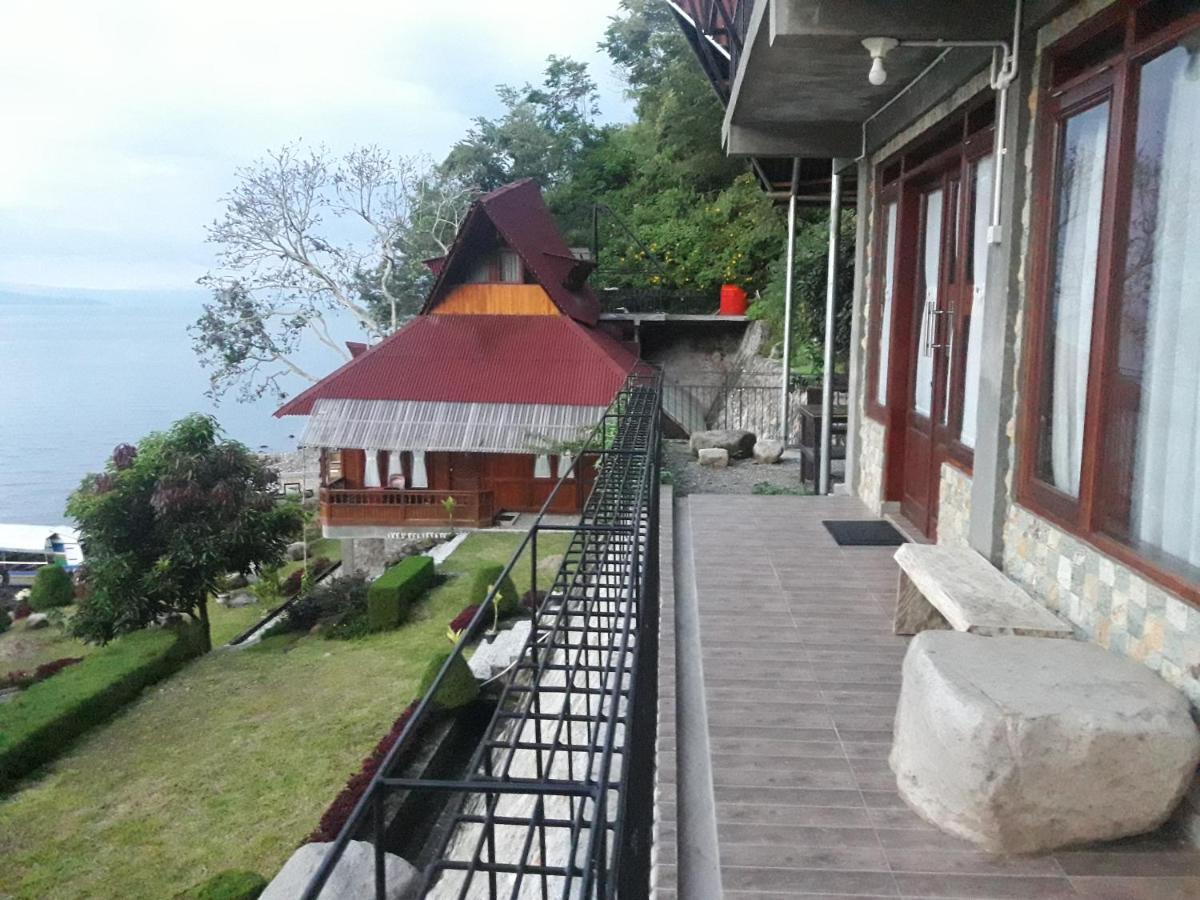 Pondok Berata Dapdap Balige Buitenkant foto
