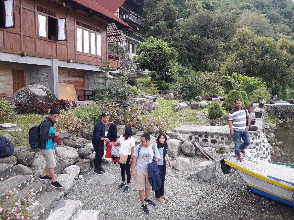 Pondok Berata Dapdap Balige Buitenkant foto