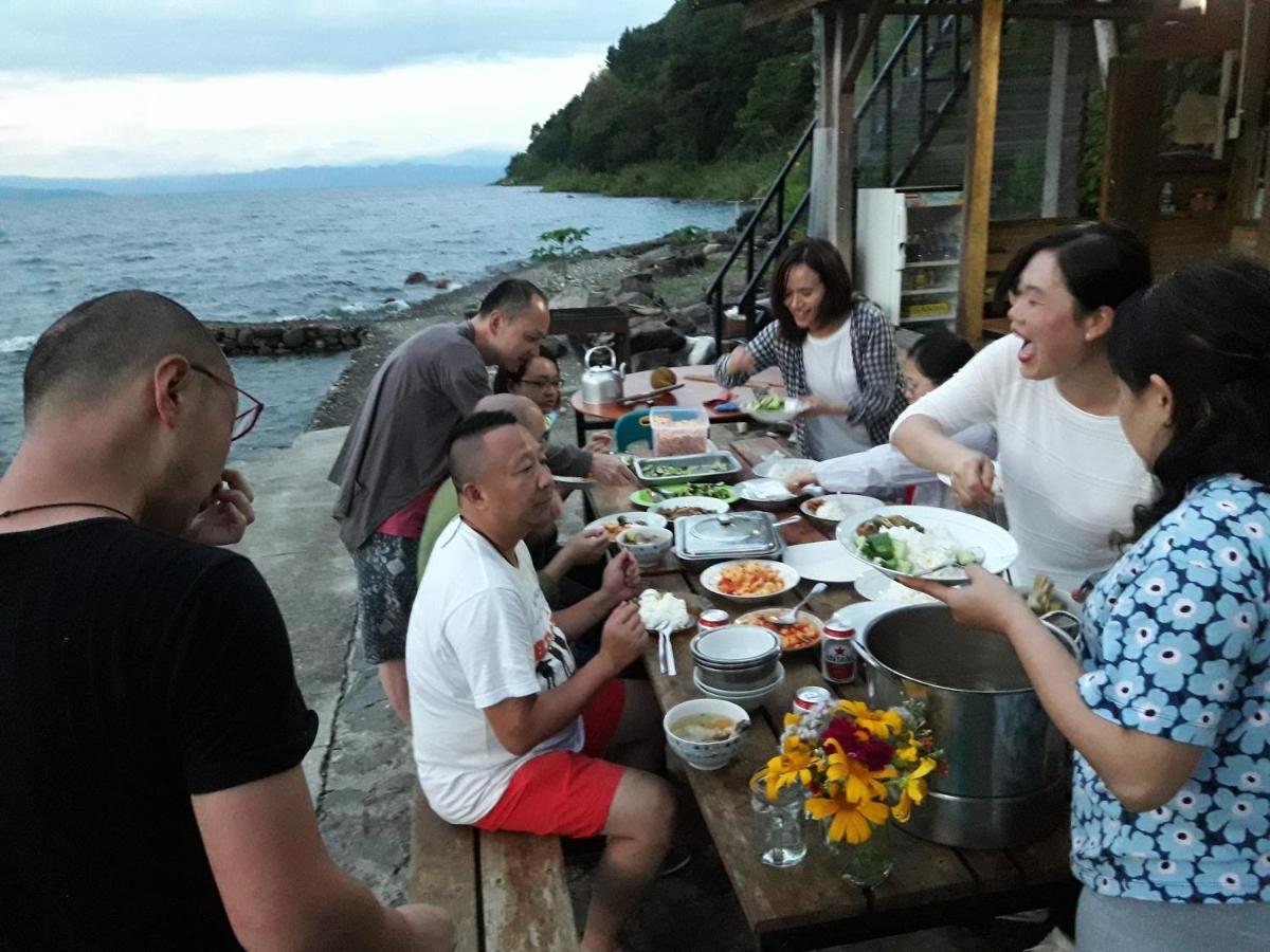Pondok Berata Dapdap Balige Buitenkant foto